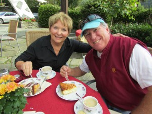 Guests enjoy a slice of cake during a relaxed afternoon of travel