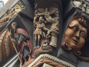 Wood carvings on a house from 1550 in Hameln 